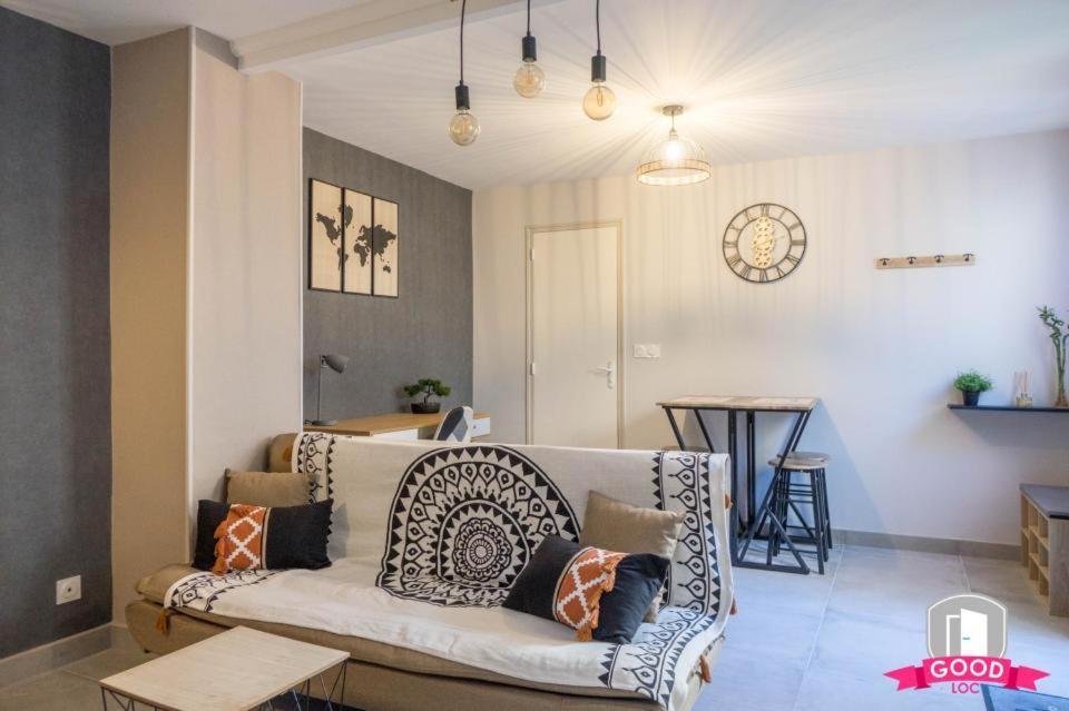 La Coquille D'Orleans Avec Sa Cour Apartment Ngoại thất bức ảnh